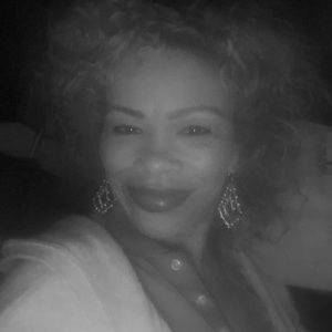 Meet your Posher, Gloria